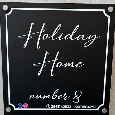 Holiday Home Number 8 Napoli Bagian luar foto