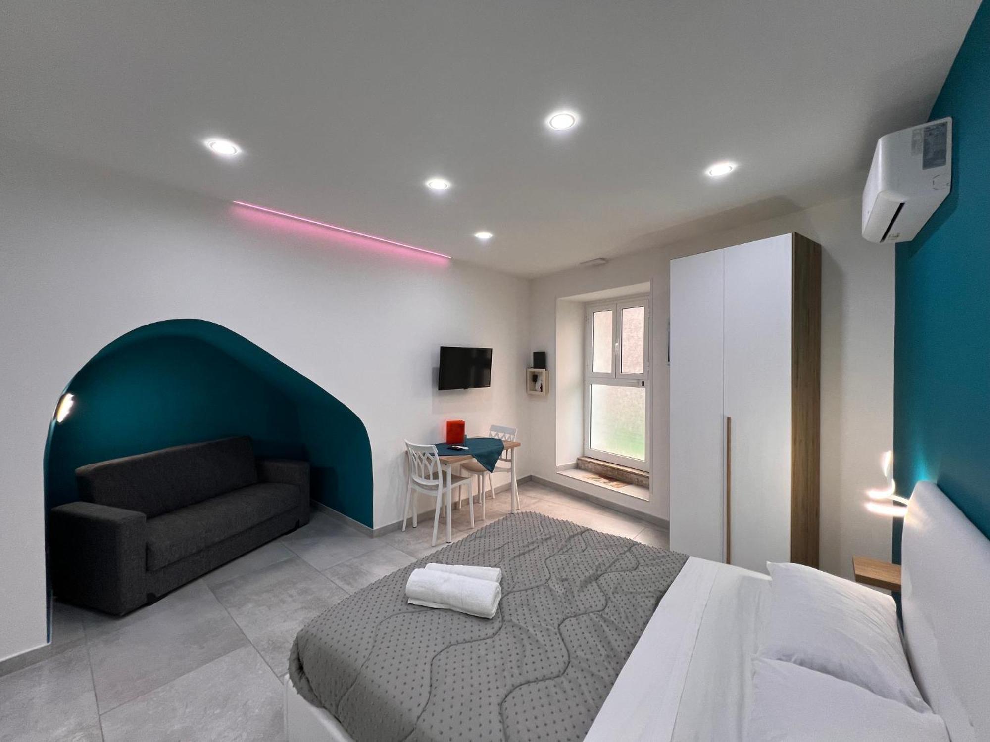 Holiday Home Number 8 Napoli Bagian luar foto